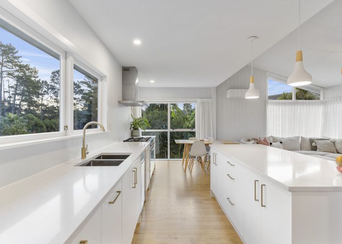  at 62 Paragon Avenue, Beach Haven, Auckland