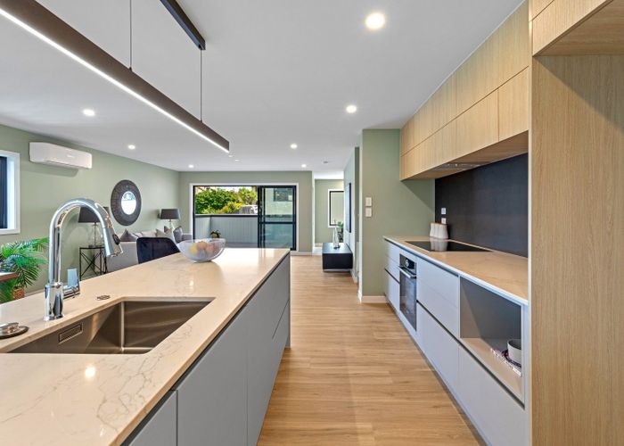  at 42-44 Byron Avenue, Takapuna, North Shore City, Auckland