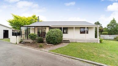  at 14 Gladys Place, Kelvin Grove, Palmerston North