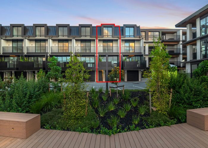  at 9b Windlass Street, Long Bay, North Shore City, Auckland