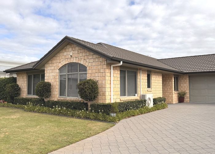  at 10 Mercury Court, Rototuna North, Hamilton