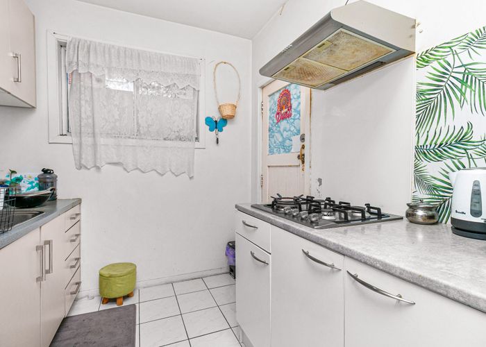  at 2/28 Locarno Avenue, Sandringham, Auckland City, Auckland