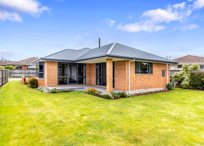  at 4 Riverwood Boulevard, Redwood, Christchurch