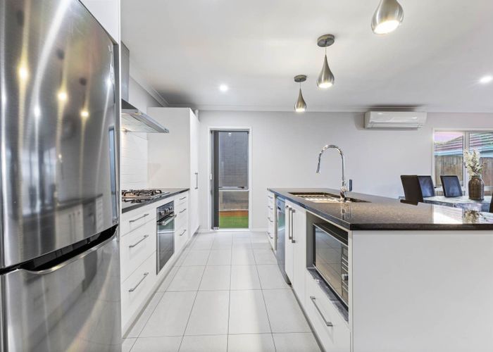  at 92 Popokatea Drive, Takanini, Auckland
