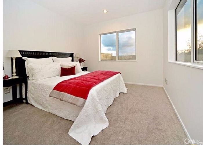  at 29 Charlestown Drive, Flat Bush, Auckland