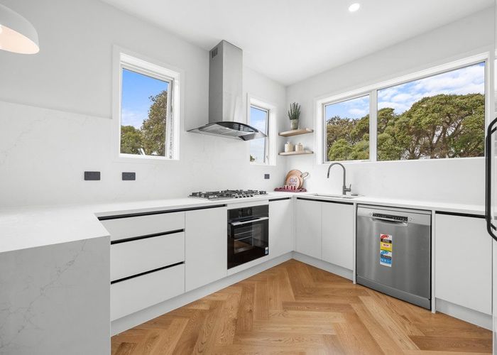  at 6A-D Jane Gifford Place, Half Moon Bay, Manukau City, Auckland