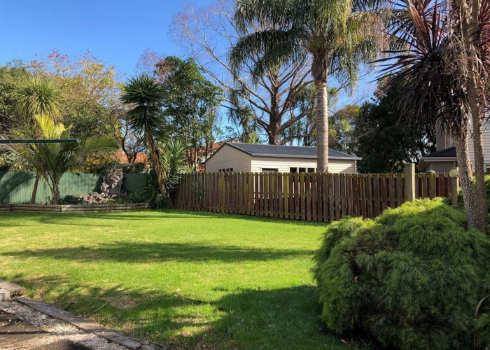  at 21 Oakland Avenue, Papatoetoe, Manukau City, Auckland
