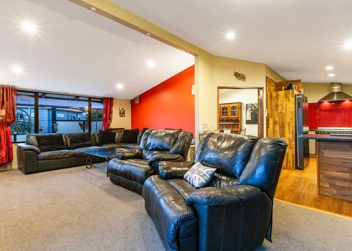  at 16 Karaka Grove, Raumati Beach, Kapiti Coast, Wellington