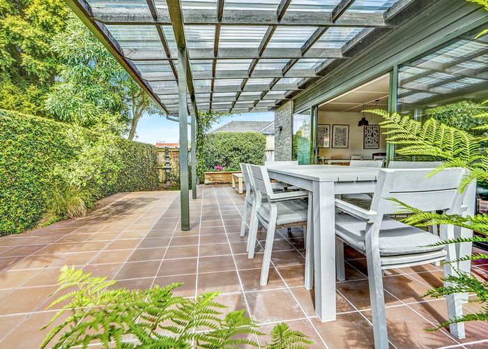  at 24 Casey Avenue, Fairfield, Hamilton