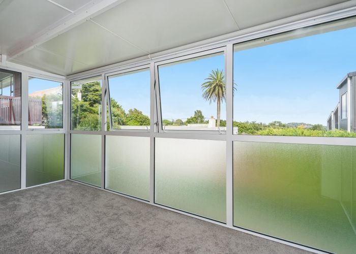  at 2/1 Rahiri Road, Mount Eden, Auckland City, Auckland