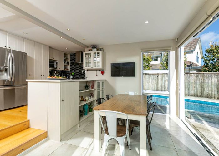  at 1 Waipuia Place, Greenhithe, Auckland
