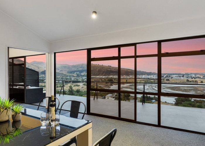  at 5 Osmond Lane, Mount Pleasant, Christchurch