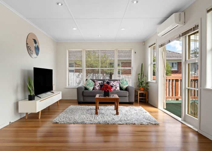  at 10 Sabulite Road, Kelston, Waitakere City, Auckland