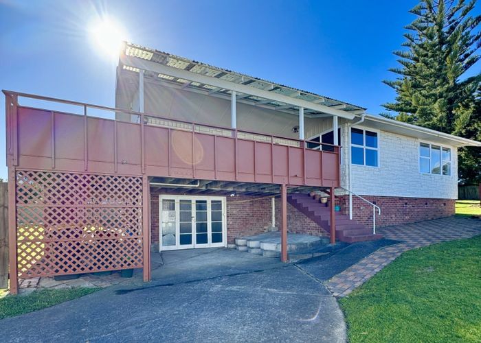 at 16 Carole Crescent, Pakuranga, Manukau City, Auckland