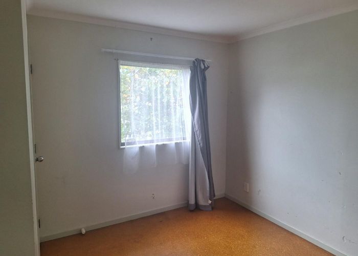  at 5 Justin Place, Te Atatu Peninsula, Auckland