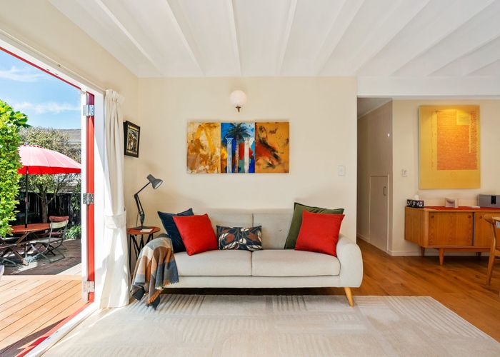  at 9B Eden View Road, Sandringham, Auckland City, Auckland