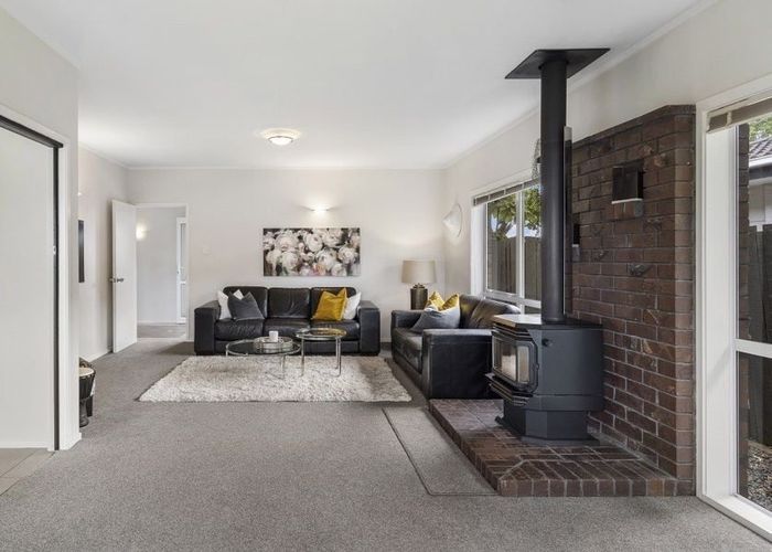  at 9 Culver Terrace, Howick, Manukau City, Auckland