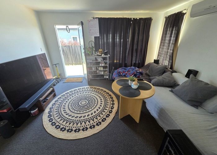  at 2/11 Laurence Street, Waltham, Christchurch City, Canterbury