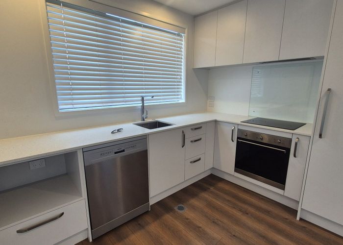  at 16 Cessna Crescent, Mangere, Manukau City, Auckland