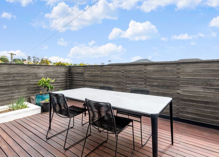  at 2/87 Michaels Avenue, Ellerslie, Auckland