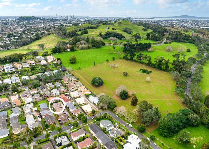  at 3/48 Turama Road, Royal Oak, Auckland