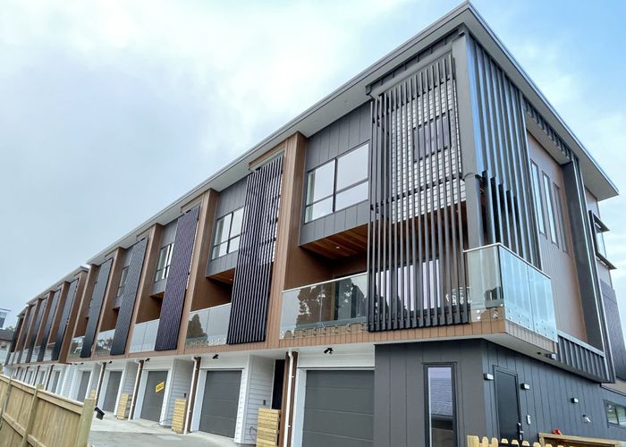  at 1/40 Campbell Road, One Tree Hill, Auckland City, Auckland