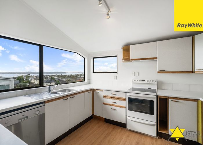  at 88 Lagoon Way, West Harbour, Waitakere City, Auckland