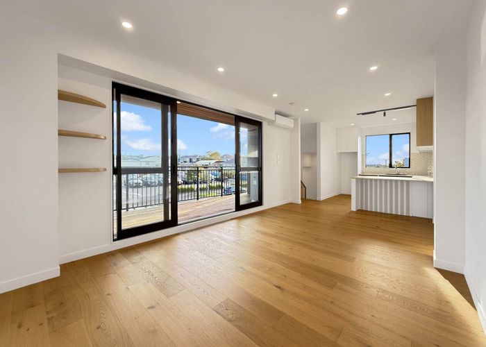  at 1/11 Huia Road, Point Chevalier, Auckland City, Auckland