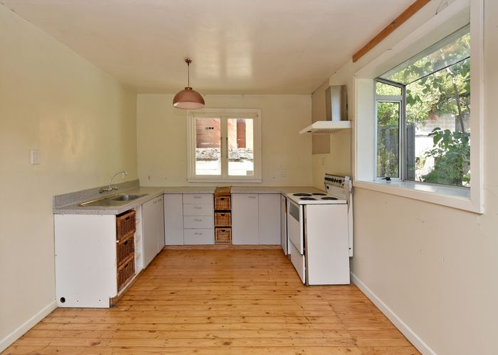  at 12 Gilmour Terrace, Lyttelton, Lyttelton