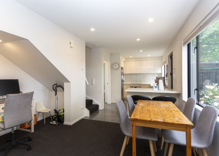  at 1/8 Defoe Place , Waltham, Christchurch City, Canterbury