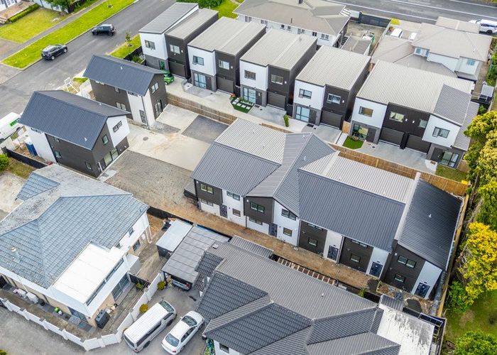  at 6 Weston Avenue, Papatoetoe, Manukau City, Auckland