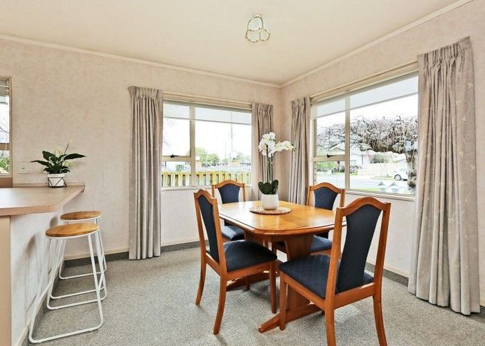  at 1/427 Gloucester Street, Taradale, Napier, Hawke's Bay