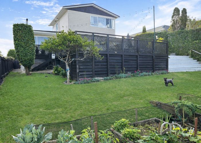 at 33 Agincourt Street, Glenfield, North Shore City, Auckland