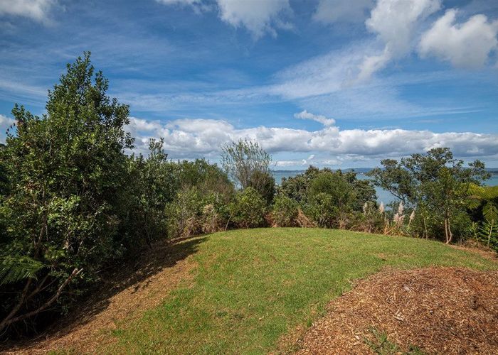  at 40b Neptune Avenue, Beach Haven, North Shore City, Auckland