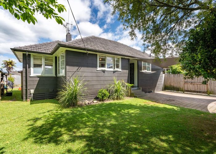  at 19 Willis Street, Bader, Hamilton, Waikato