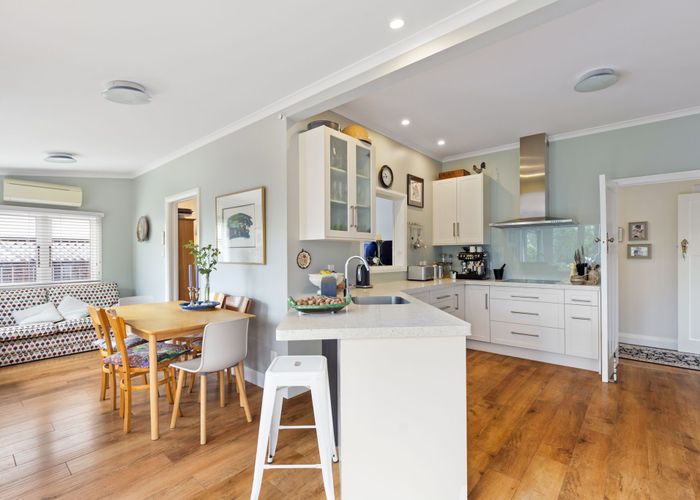  at 11 Manapouri Crescent, Hokowhitu, Palmerston North, Manawatu / Whanganui