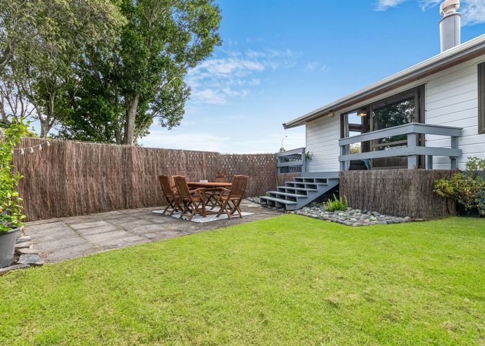  at 6 Bluewater Place, Wattle Downs, Manukau City, Auckland