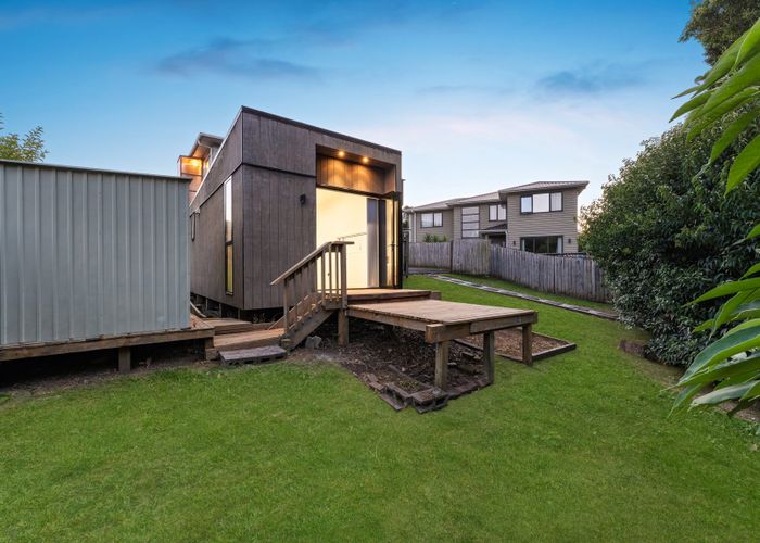  at 2/20 Celeste Place, Totara Vale, North Shore City, Auckland