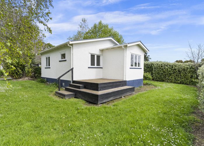  at 18 Brian Wood Lane, Karaka, Papakura