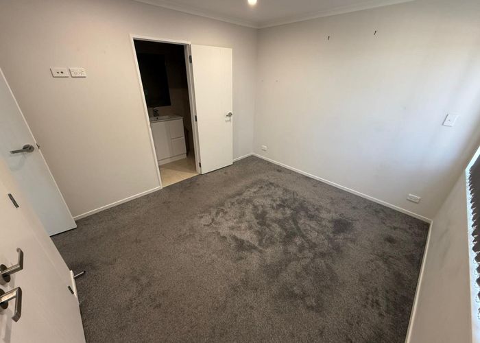  at 2/34 Tawa Crescent, Manurewa, Manukau City, Auckland