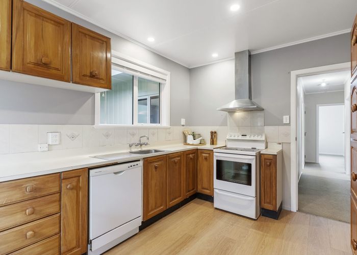  at 40 Ruskin Road, Newlands, Wellington, Wellington