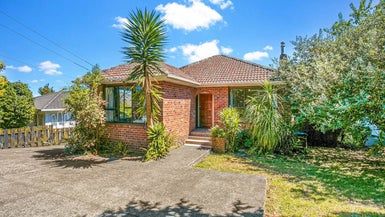  at 16 La Veta Avenue, Mount Albert, Auckland
