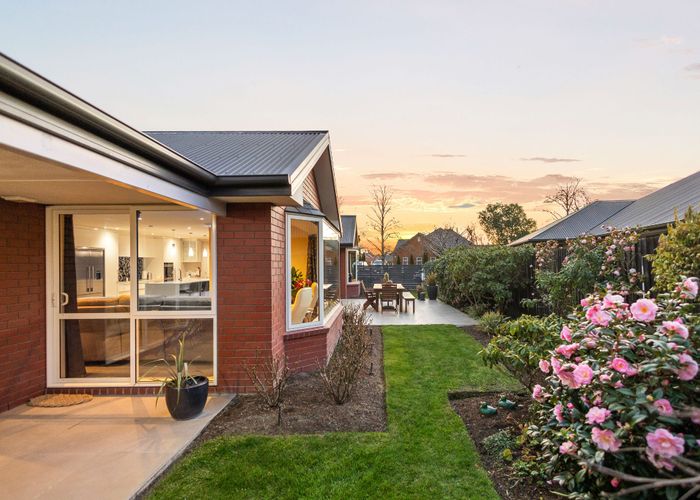  at 18 Woodhurst Drive, Casebrook, Christchurch City, Canterbury