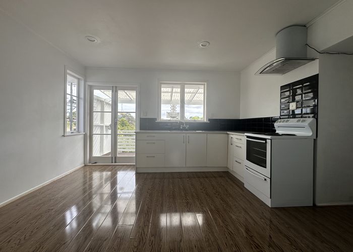  at 34 Sunnyfield Crescent, Glenfield, North Shore City, Auckland