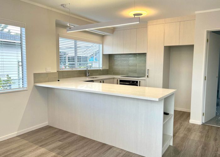  at 1/32 Elizabeth Drive, West Harbour, Waitakere City, Auckland