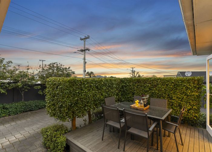  at 106A East Coast Road, Forrest Hill, North Shore City, Auckland