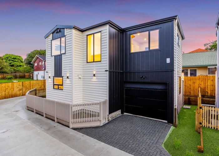  at Lot1/32 Grande Vue Road, Hill Park, Manukau City, Auckland