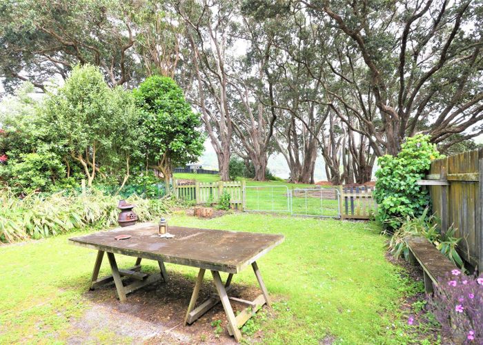 For sale 6 Fishermans Bend, Whiritoa, Hauraki, Waikato homes.co.nz