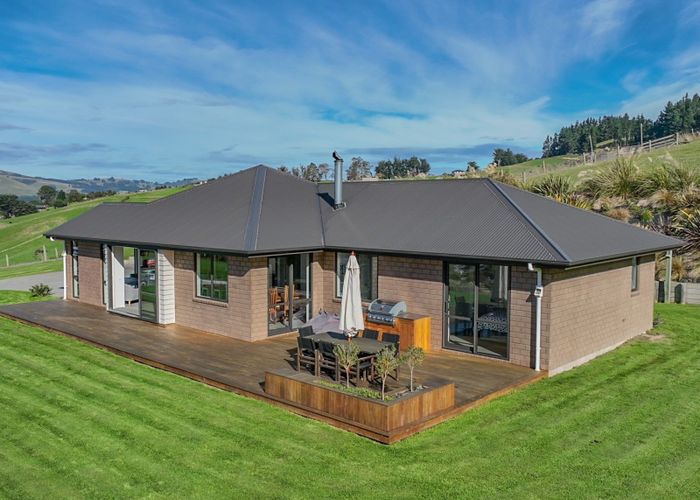  at 18 Kens Lane, Sawyers Bay, Port Chalmers