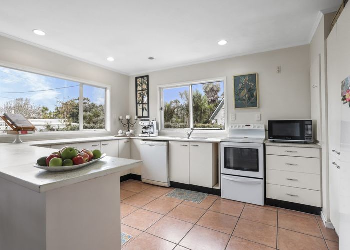  at 22 Mcentee Road, Waitakere, Auckland